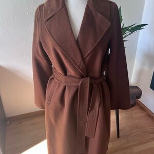 Never worn - Elie Tahari Belted Wool Coat